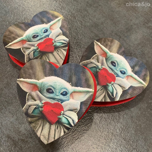 DIY Baby Yoda Valentine gift