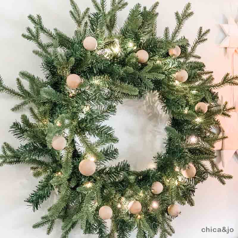 Cozy Scandinavian Christmas Fireplace Decorations | Chica and Jo