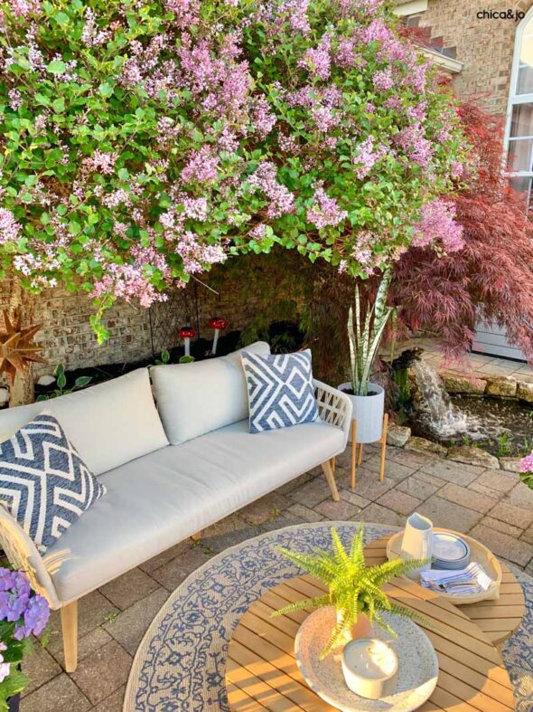 Tips for decorating an outdoor patio space