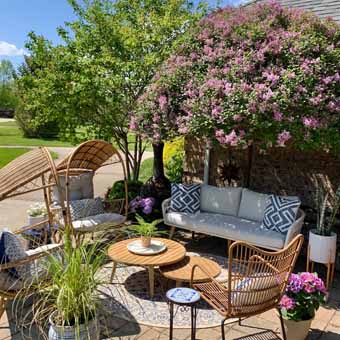Tips for Decorating an Outdoor Patio Space