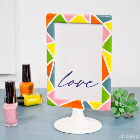 IKEA hack: TOLSBY Frame Customized with Nail Polish
