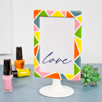 IKEA hack: TOLSBY Frame Customized with Nail Polish