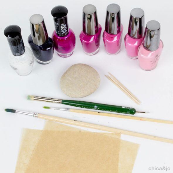 How to paint Mandala rocks with nail polish