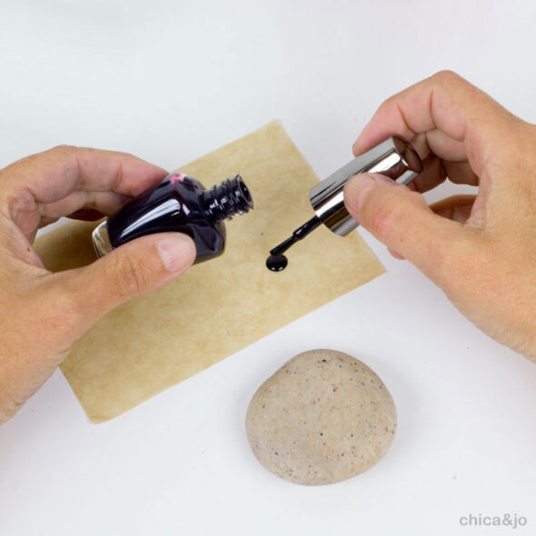 How to paint Mandala rocks with nail polish