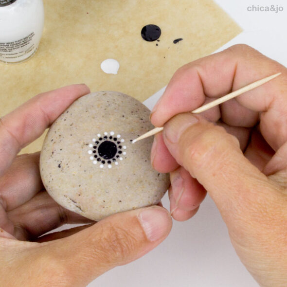 How to paint Mandala rocks with nail polish