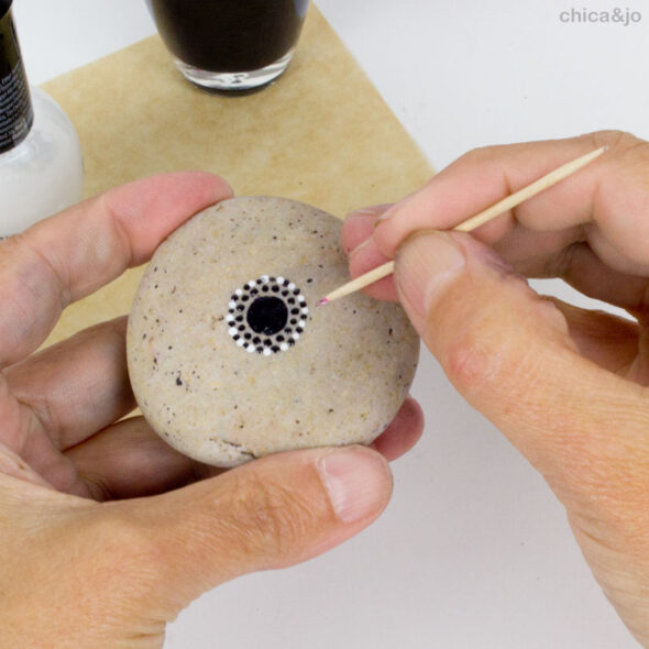 How to paint Mandala rocks with nail polish