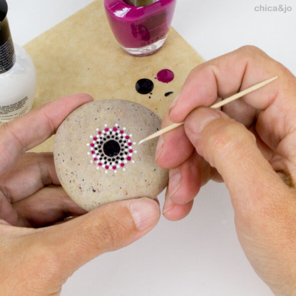 How to paint Mandala rocks with nail polish