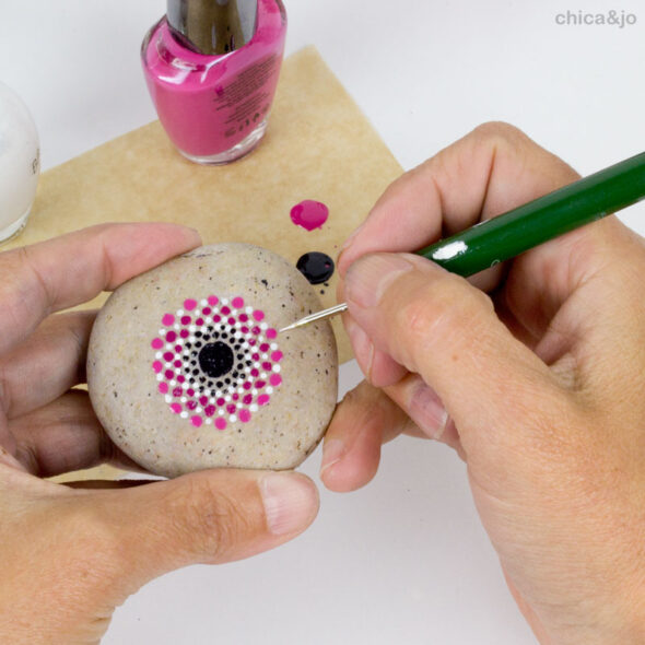 How to paint Mandala rocks with nail polish