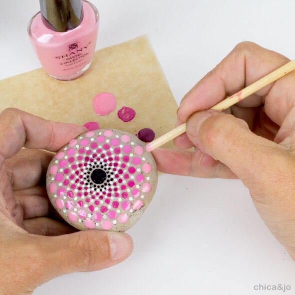 How to paint Mandala rocks with nail polish