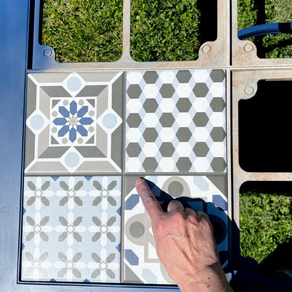 Tile top patio table makeover