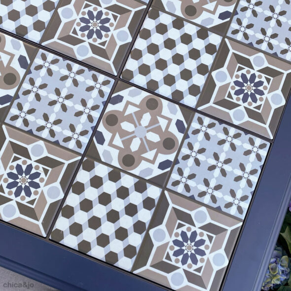 Tile top patio table makeover