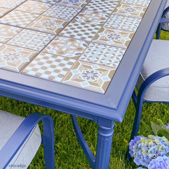 Tile top patio table makeover