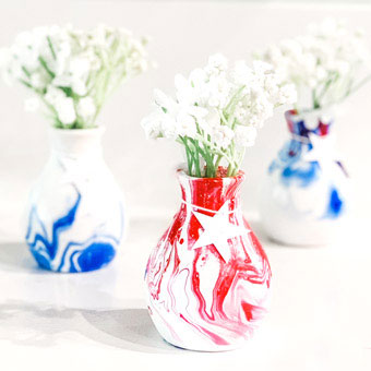 Fourth of July Marbled Vases Made with Nail Polish