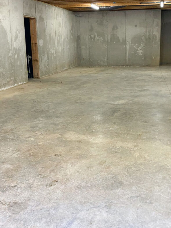 How to finish a garage floor with Rust-Oleum RockSolid