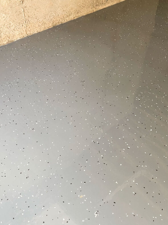 How to finish a garage floor with Rust-Oleum RockSolid