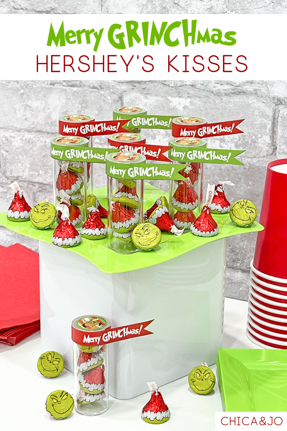 Unique Grinch Themed Christmas Party Favors | Chica and Jo