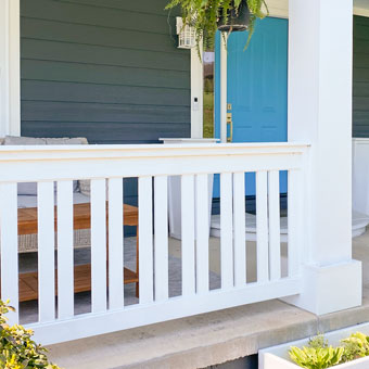 Modern Porch Railing Design