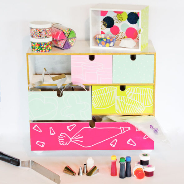 DIY Mother's Day gift idea - cake supplies organizer