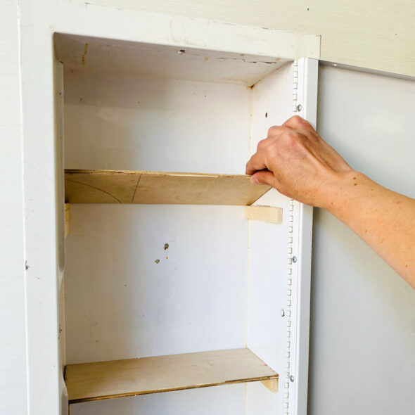 Sunscreen storage cabinet for summer fun