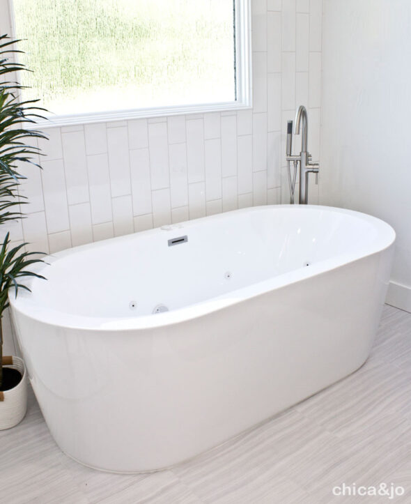 Choosing a modern freestanding jetted tub freestanding jacuzzi whirlpool tub