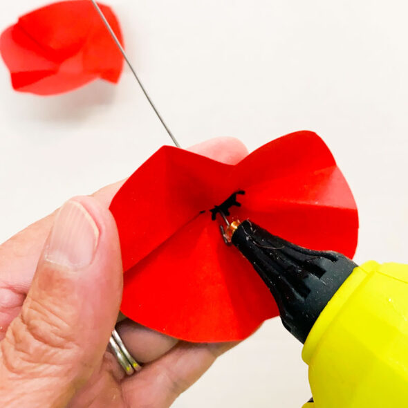 how to make easy DIY paper poppies flowers