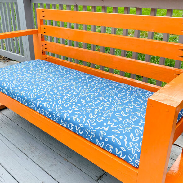 Tips for painting outdoor patio furniture