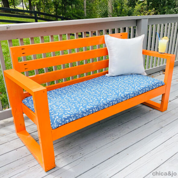 Tips for painting outdoor patio furniture