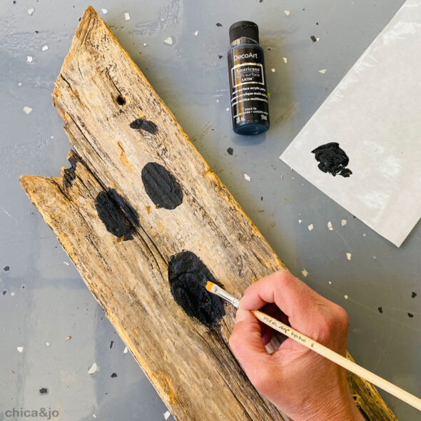 DIY barn wood ghosts rustic Halloween porch decor