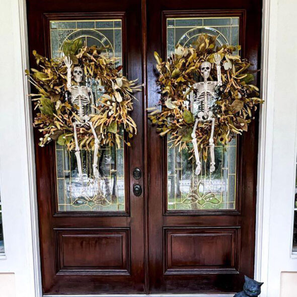 15+ Skeleton Halloween decorating ideas