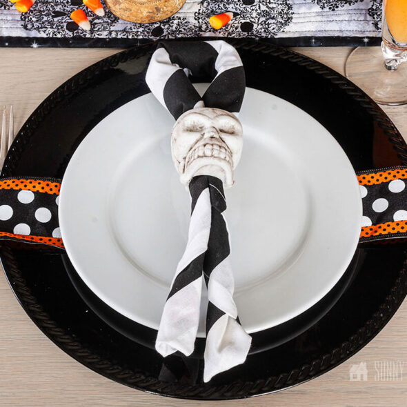 15+ Skeleton Halloween decorating ideas