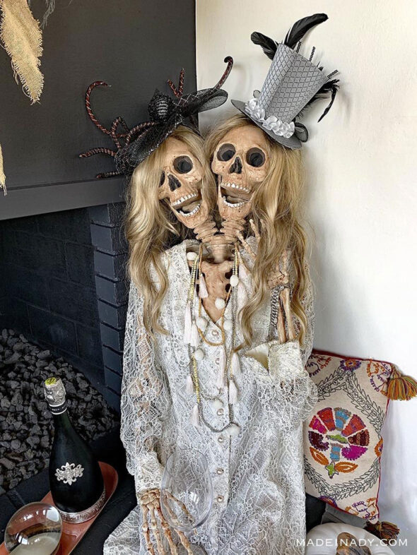 15+ Skeleton Halloween decorating ideas