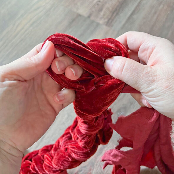 How to make a braided velvet wreath