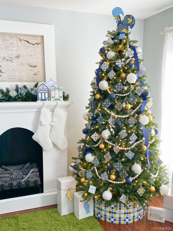 Unique Christmas tree ideas - azores portuguese tile tree