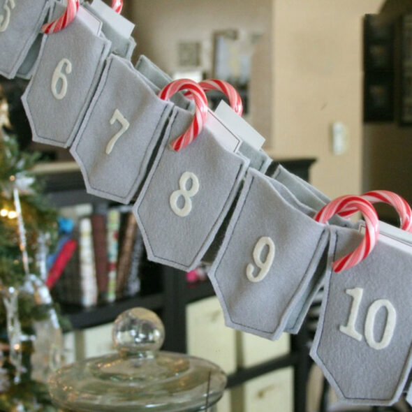 diy advent calendar ideas - felt pocket banner