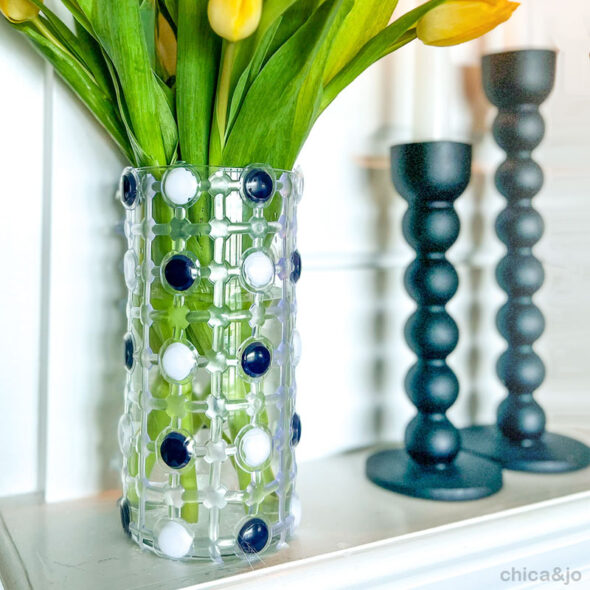 Dollar Tree Bath Mat DIY Vase