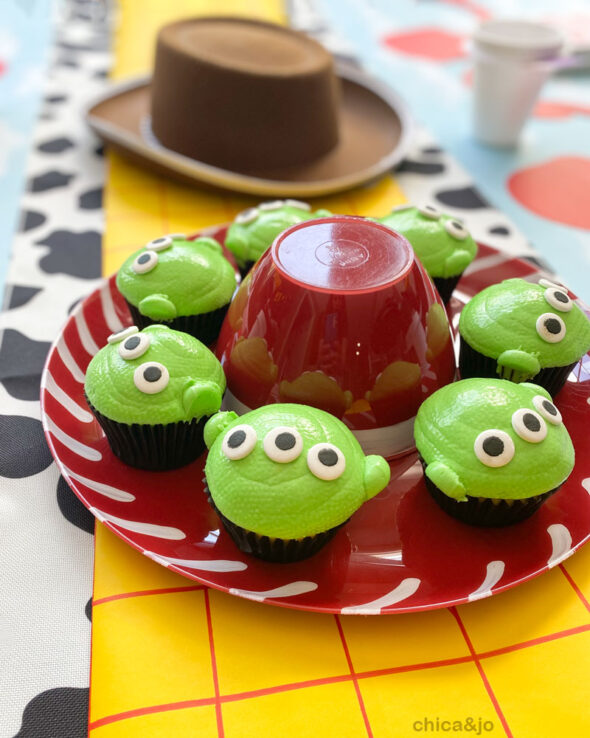 Toy Story party ideas - green alien cupcakes