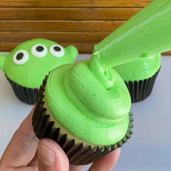 Toy Story party ideas - green alien cupcakes