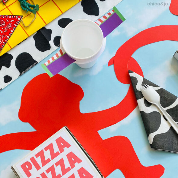 Toy Story party ideas - Individual pizza in mini pizza boxes