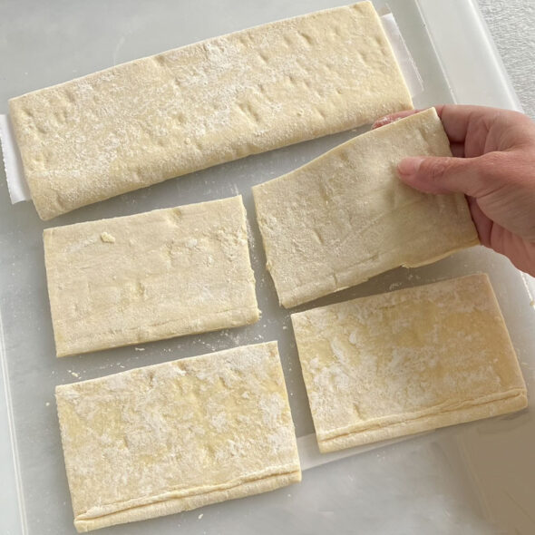 how to make upside down puff pastries