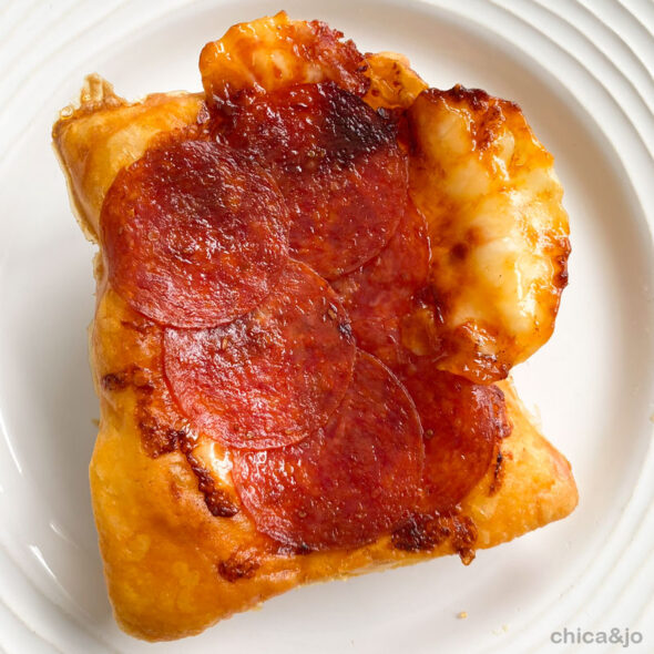 upside down puff pastry recipe - pepperoni pizza